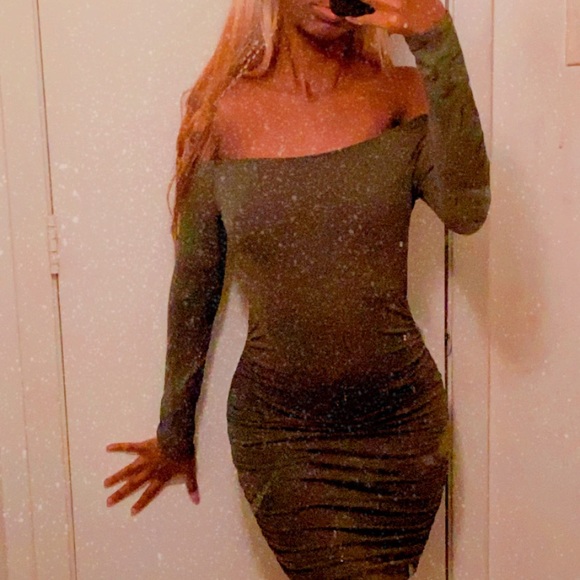 Olive dress - Picture 3 of 3